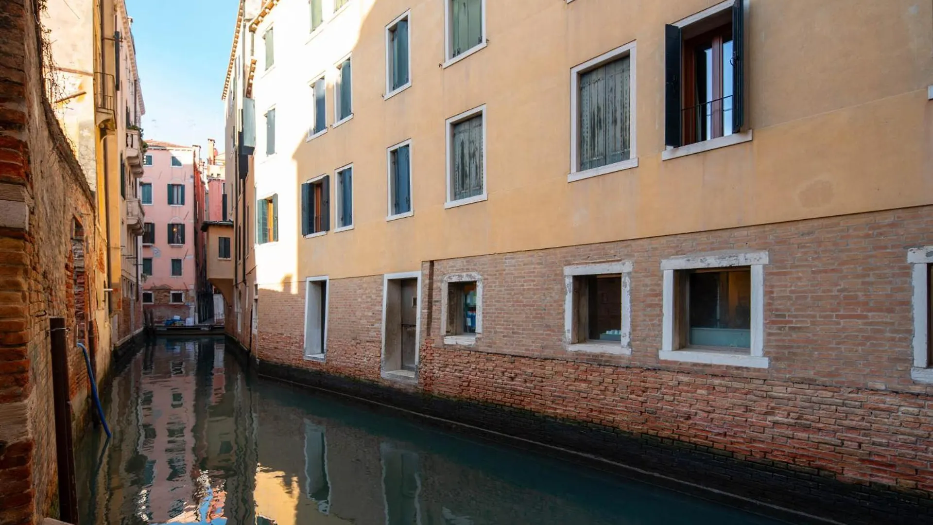 Central Suite - San Marco Venecia 0*,